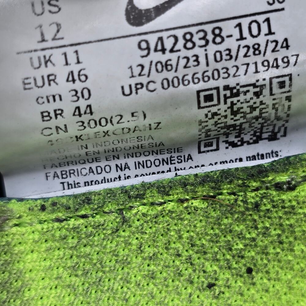 Nike Free RN Flyknit Shoes Mens 12 Oreo Gray Black Athletic Running Sneakers